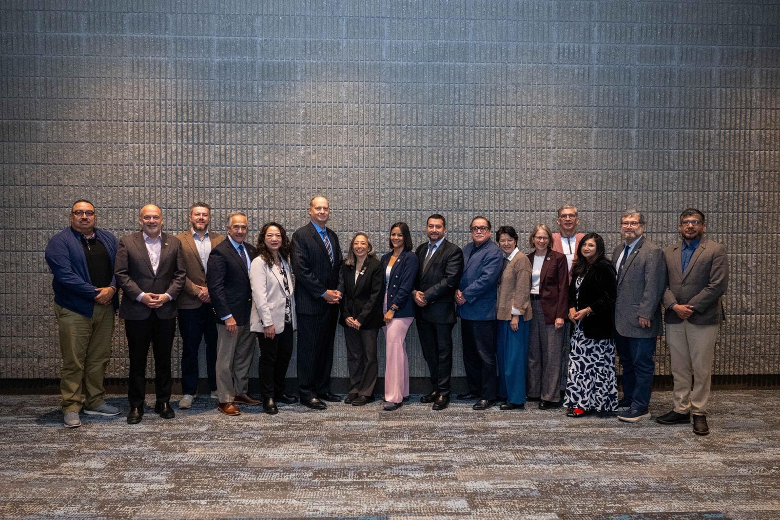 IDWeek 2025 — foto 2