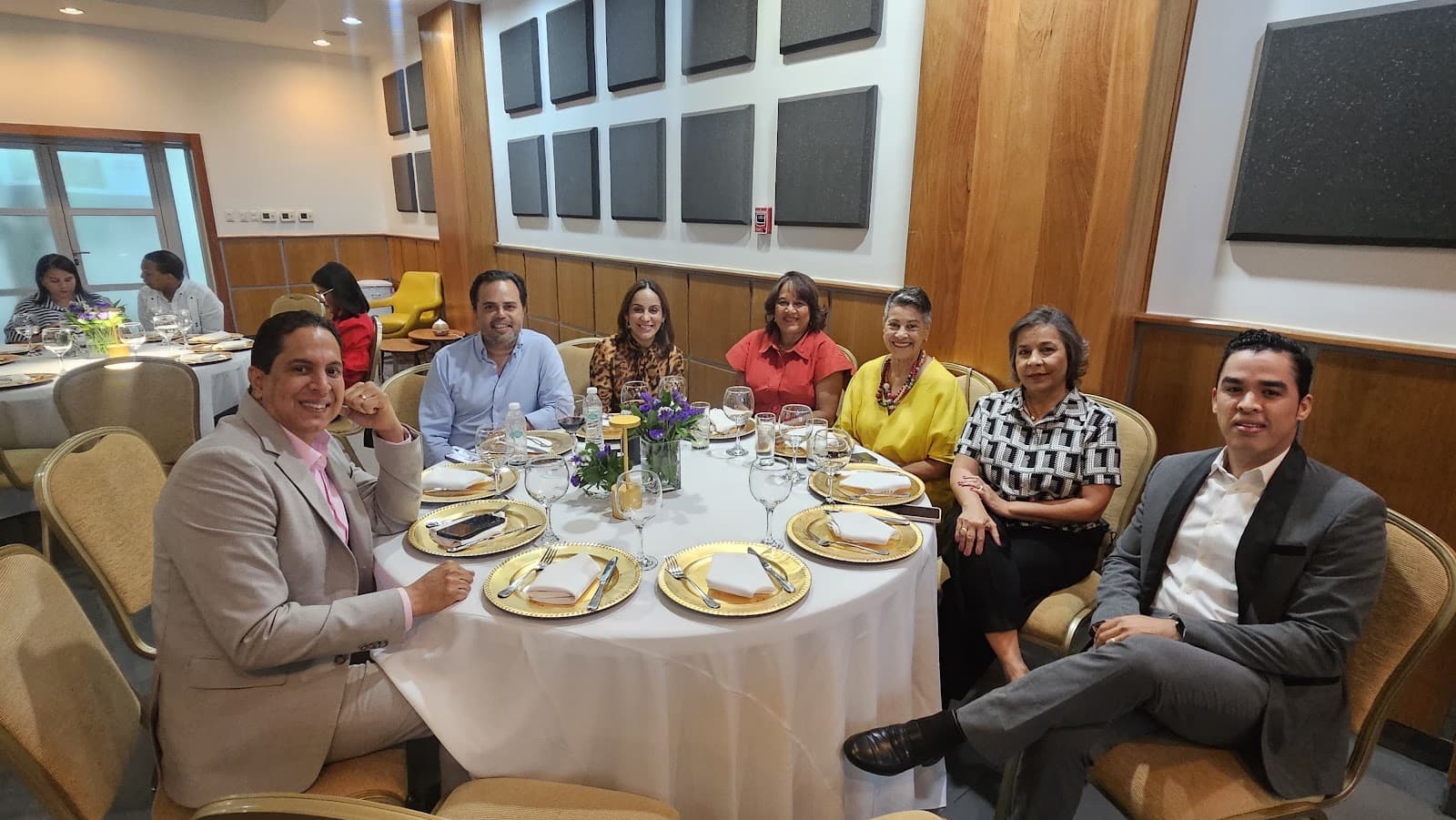 Toma de Posesión · Directiva 2025–2027 — foto 2