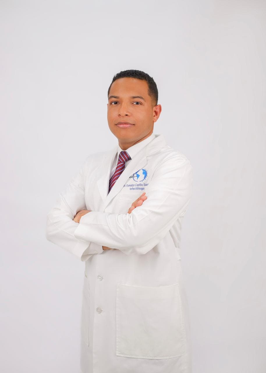 Dr. Esmailyn Castillo Santana
